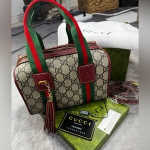 Gucci Classic with red and green Women's luxury mini Bag